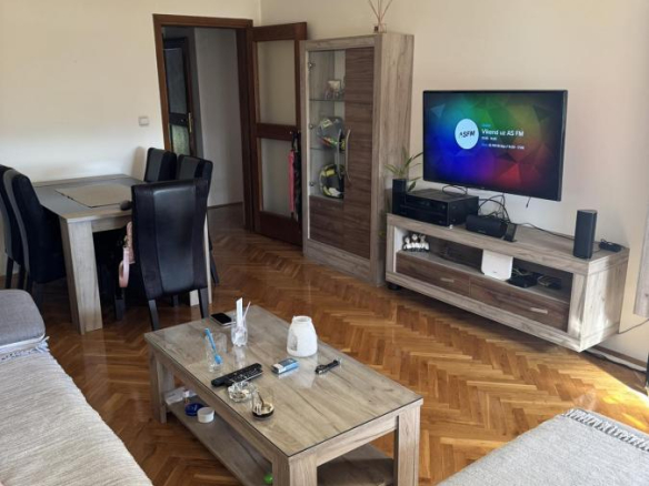 Trosoban stan, 73 m², Novo Naselje, Novi Sad